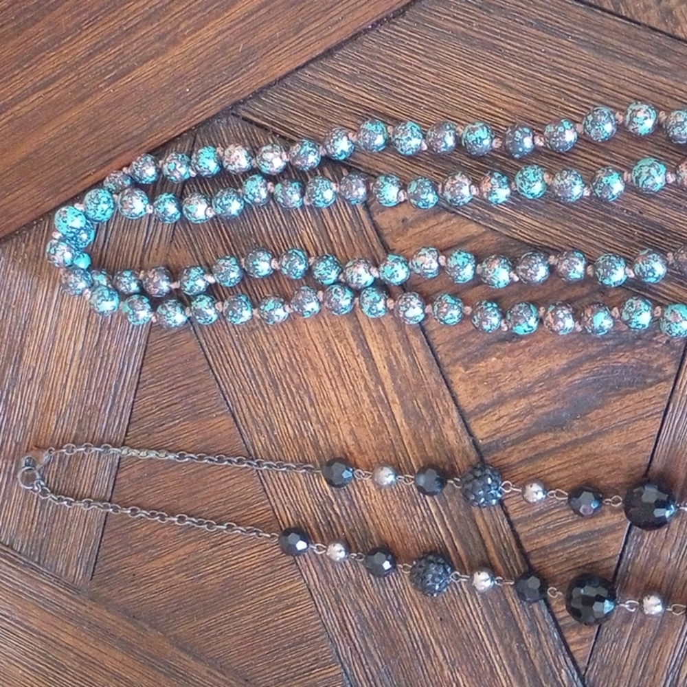 Necklaces Bundle - Picture 2 of 4